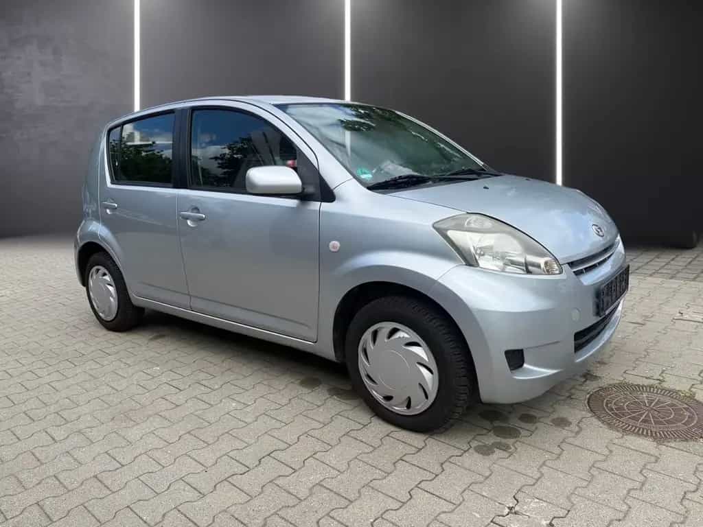 Daihatsu Sirion 1.5 S Klima-Servo+Tüv Neu- Garantie 04/2009-photo-0