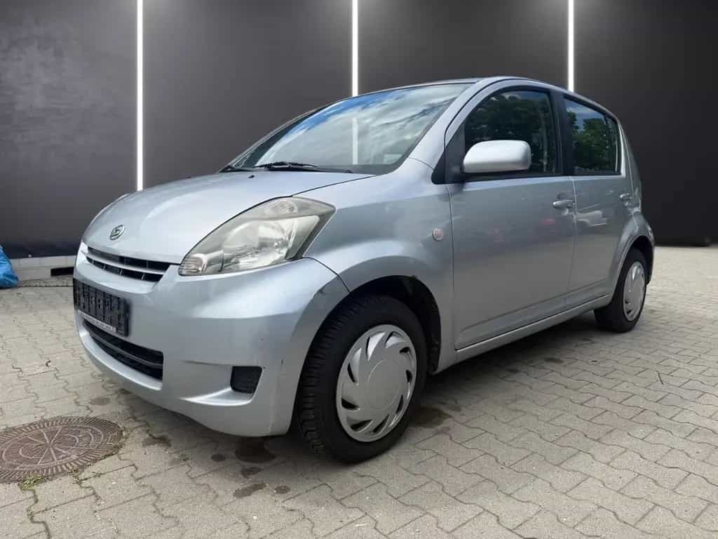 Daihatsu Sirion 1.5 S Klima-Servo+Tüv Neu- Garantie 04/2009-photo-2