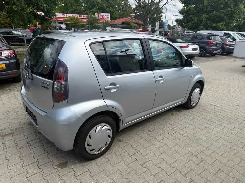 Daihatsu Sirion 1.5 S Klima-Servo+Tüv Neu- Garantie 04/2009-photo-21