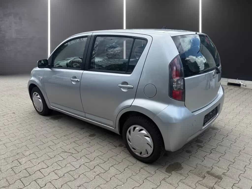 Daihatsu Sirion 1.5 S Klima-Servo+Tüv Neu- Garantie 04/2009-photo-7