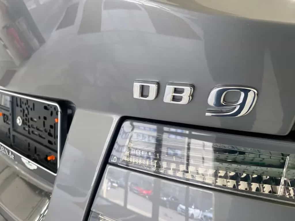 Aston Martin DB9 6.0 Coupe 10/2015-photo-12