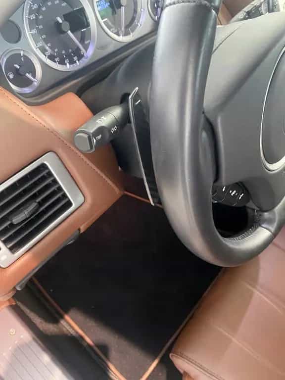 Aston Martin DB9 6.0 Coupe 10/2015-photo-22