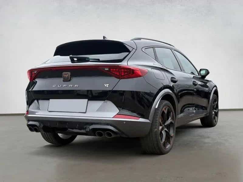 Cupra Formentor VZ 4Drive, DCC, e.Pano, 19", Sound Bea 03/2022-photo-1