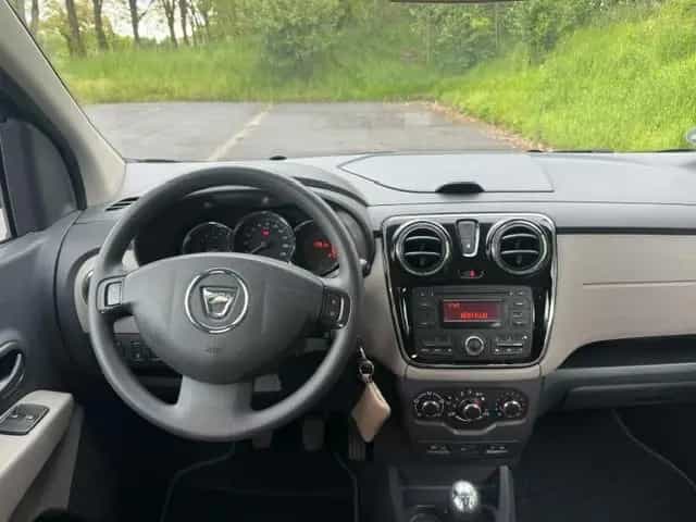 Dacia Lodgy TCe 115 Lauréate Lauréate 01/2017-photo-10