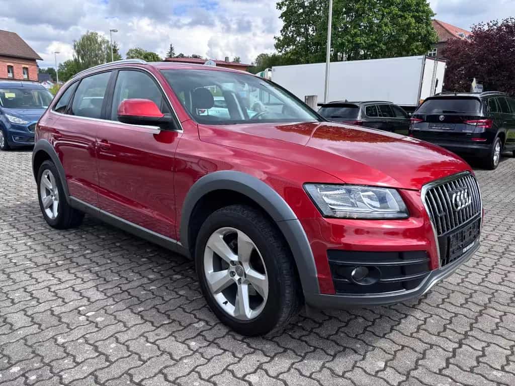 Audi Q5 2.0 TFSI 165 kW quattro exclusive 02/2013-photo-1
