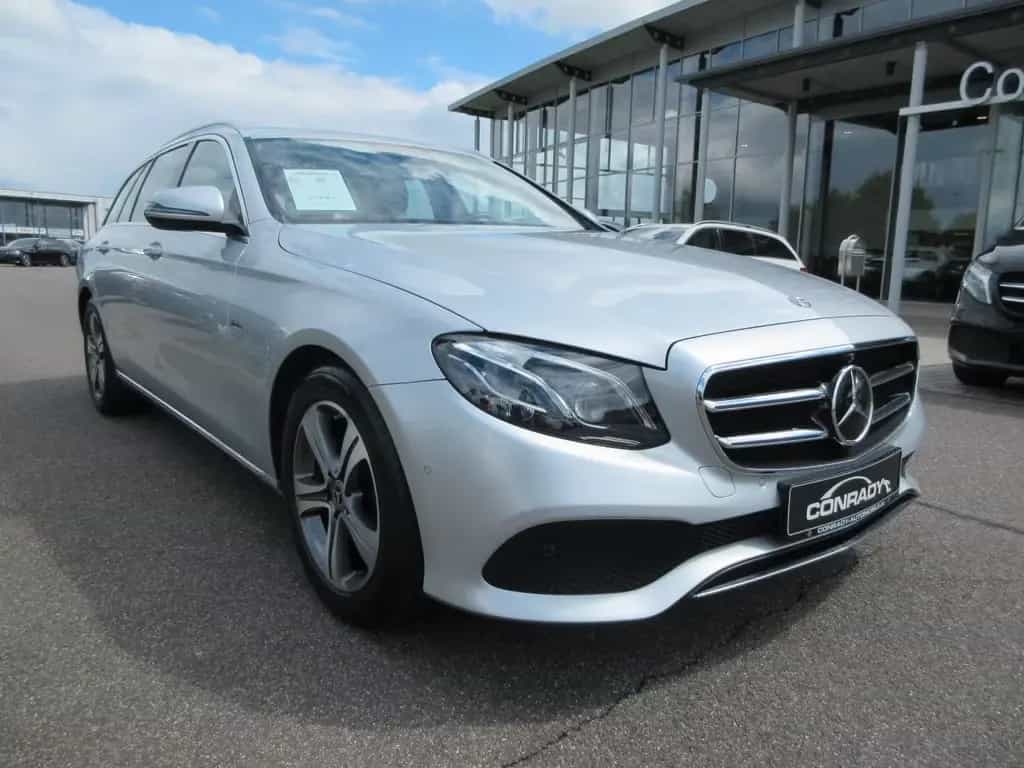 Mercedes-Benz E 220 d T Avantgarde 9G LED COMAND 360° WideScr. 02/2019-photo-2