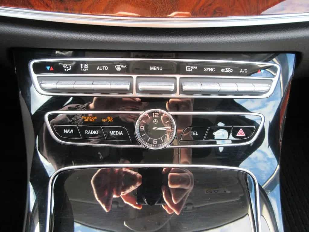 Mercedes-Benz E 220 d T Avantgarde 9G LED COMAND 360° WideScr. 02/2019-photo-20