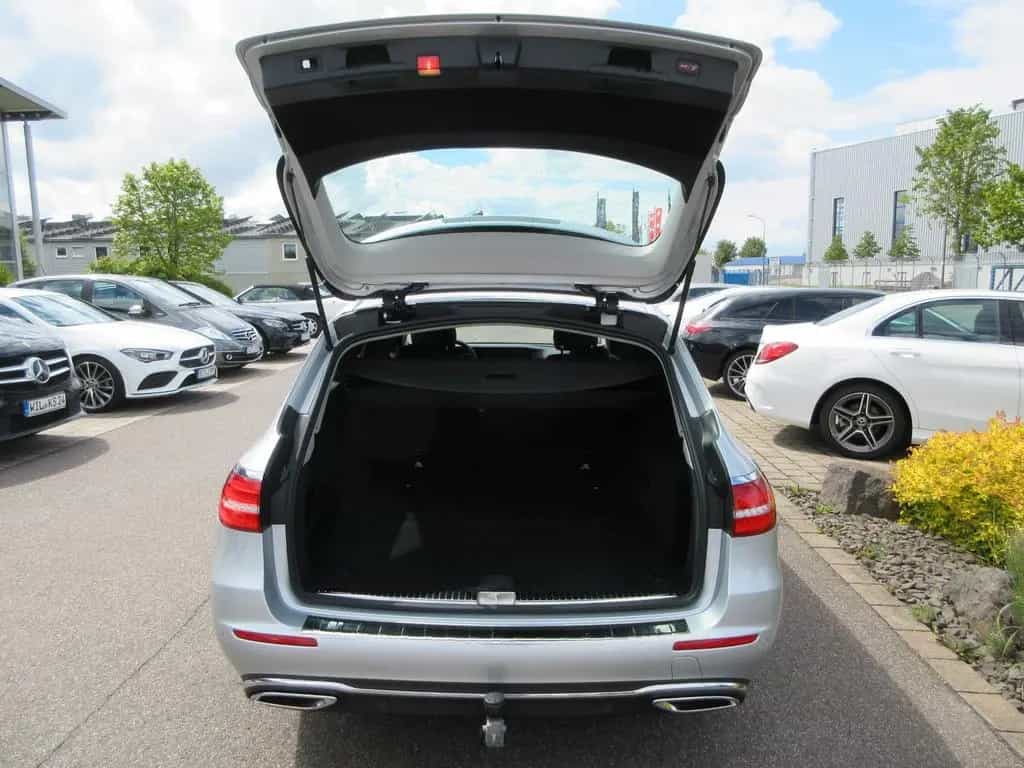 Mercedes-Benz E 220 d T Avantgarde 9G LED COMAND 360° WideScr. 02/2019-photo-23