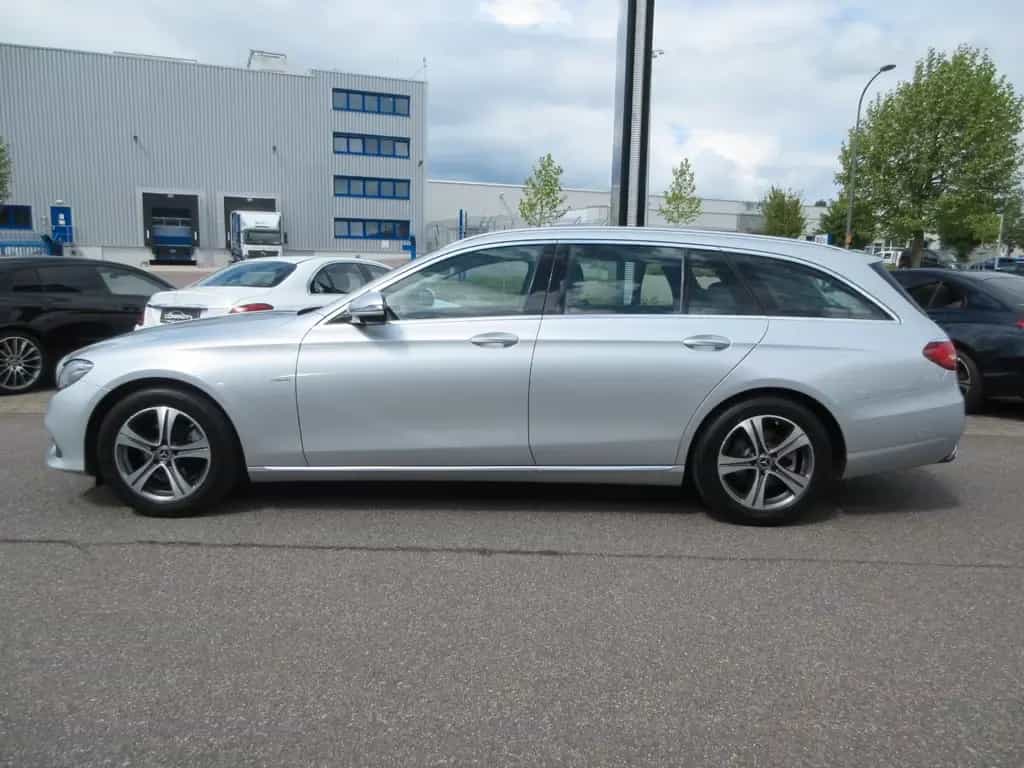 Mercedes-Benz E 220 d T Avantgarde 9G LED COMAND 360° WideScr. 02/2019-photo-7