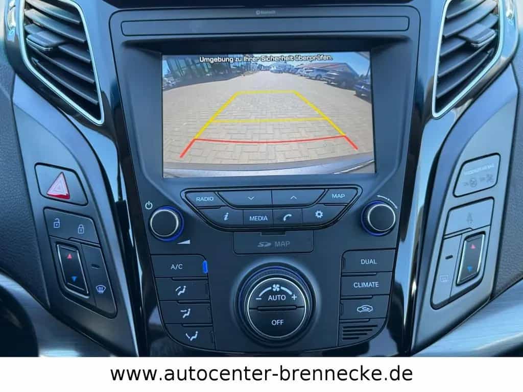 Hyundai i40 cw Trend*Panorama*Navi*8-fach* 09/2017-photo-17