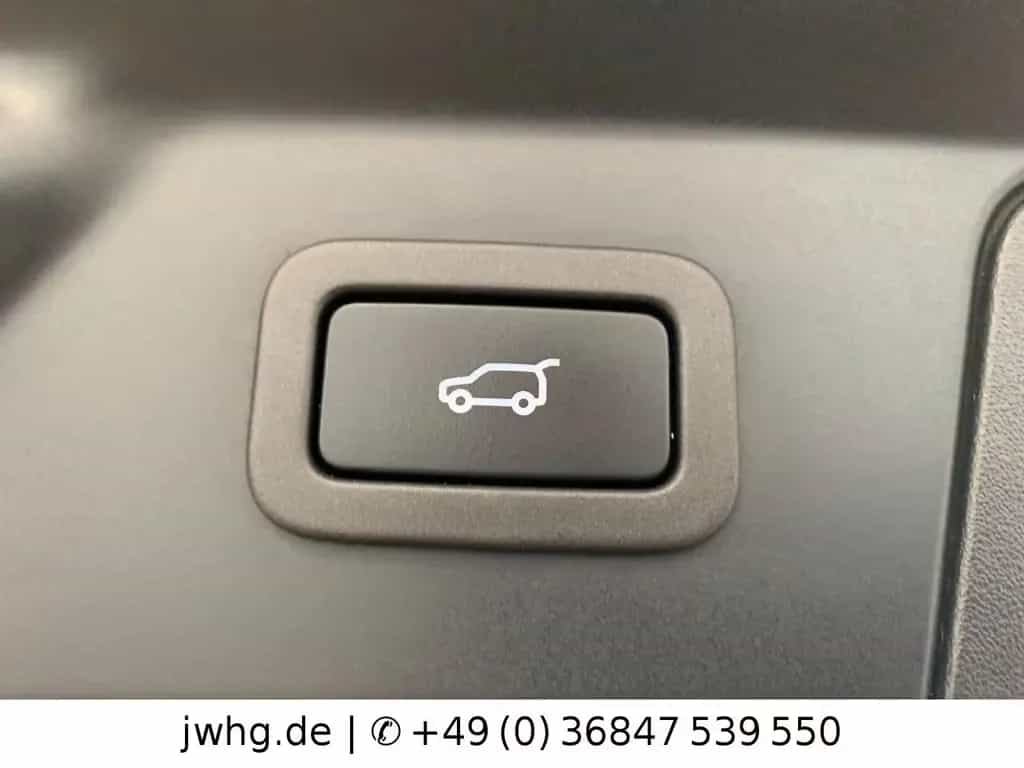 Land Rover Range Rover Velar Velar 3.0 SE AWD virtCockp Matrix  ACC 360Grad 08/2022-photo-8