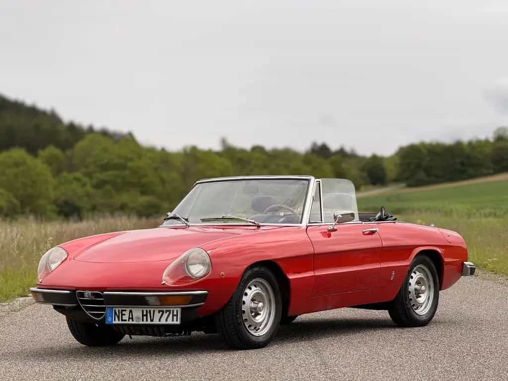 Alfa Romeo Spider Junior 1600 Fastback/H-Kennzeichen/Servic 02/1977-photo-1