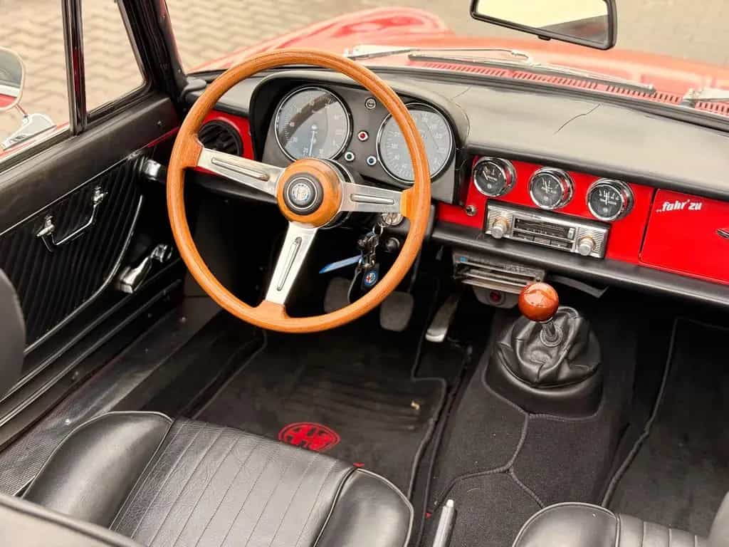 Alfa Romeo Spider Junior 1600 Fastback/H-Kennzeichen/Servic 02/1977-photo-22