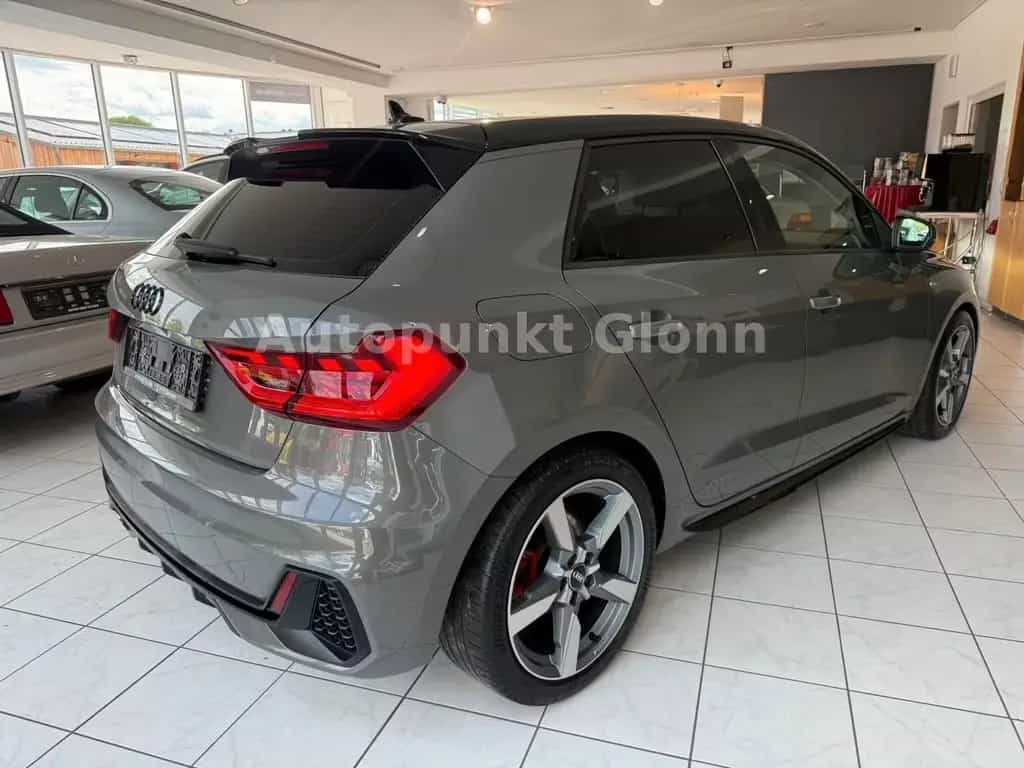 Audi A1 Sportback 40 TFSI S line|LED|Tempomat|TÜV Neu 04/2019-photo-7
