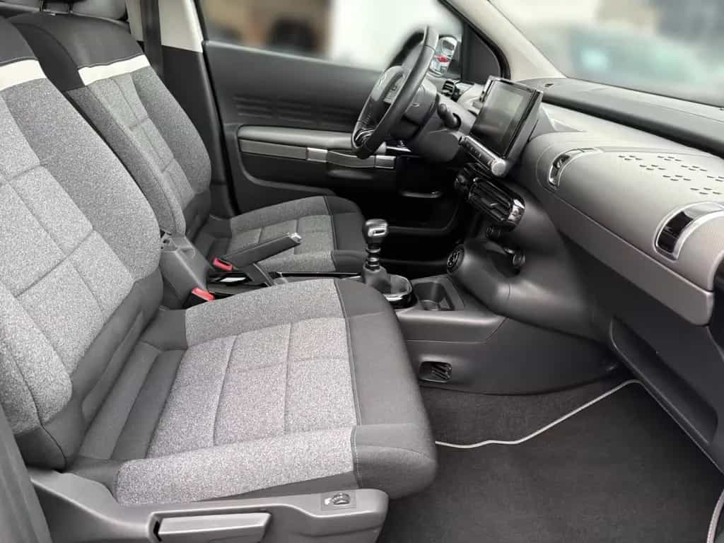 Citroën C4 Cactus Shine++NAVI!++PANO!++WIE NEU!++ 03/2019-photo-13