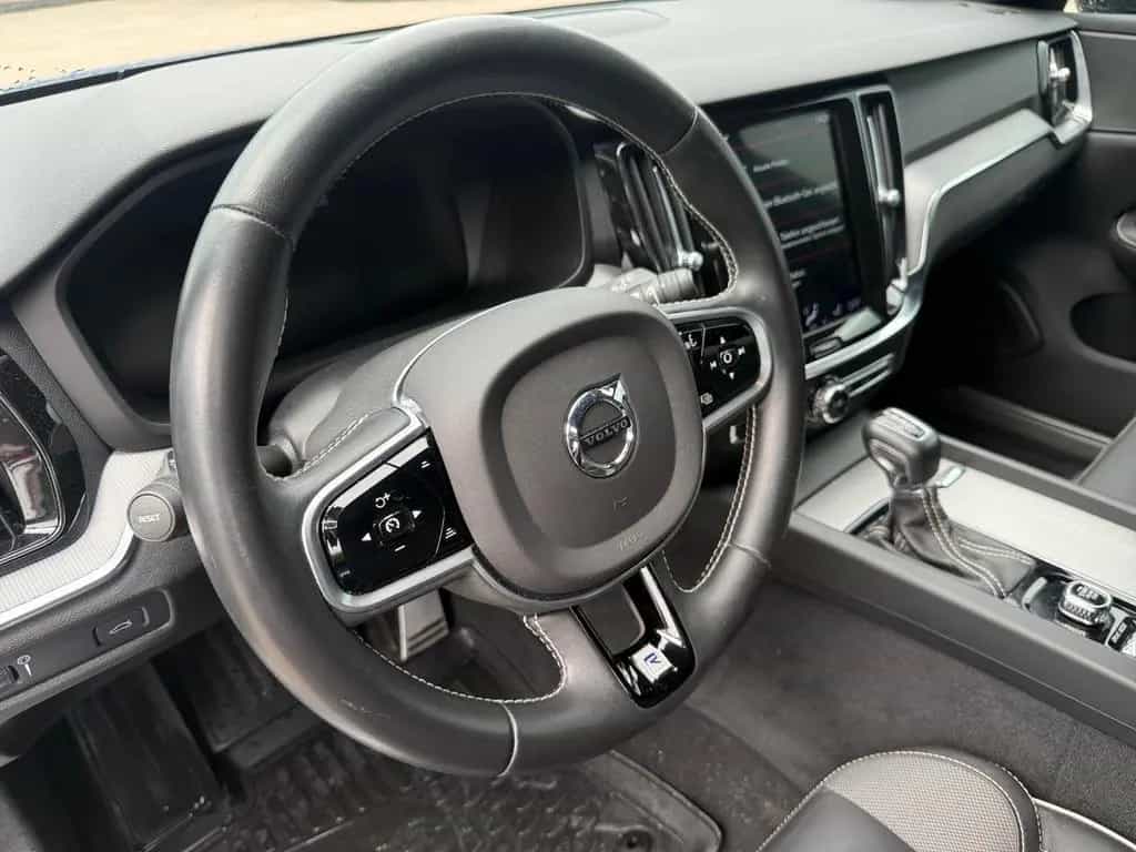 Volvo V60 //  R Design 08/2019-photo-15