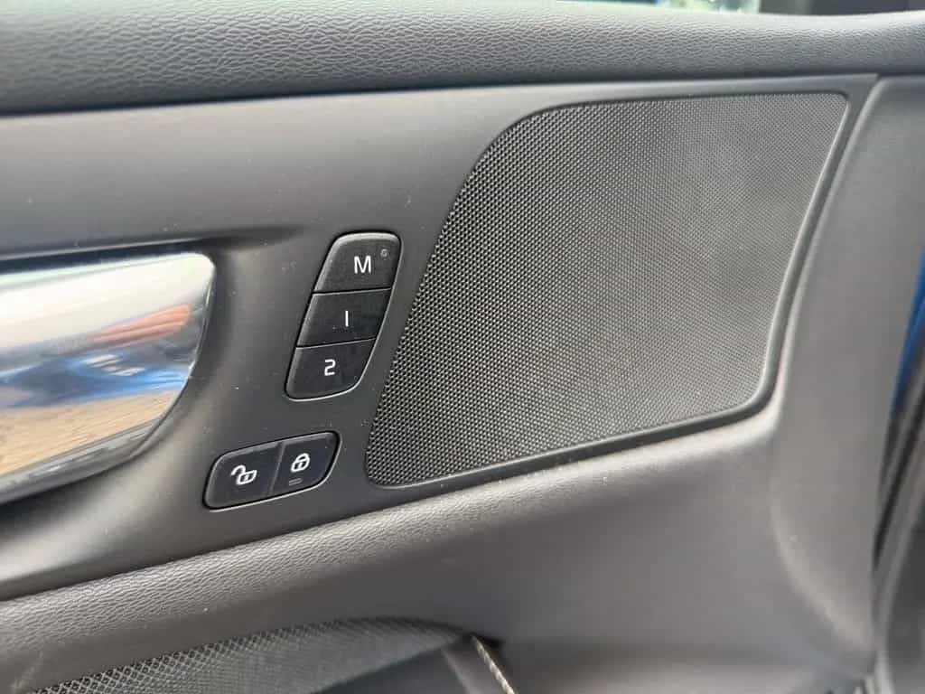 Volvo V60 //  R Design 08/2019-photo-18
