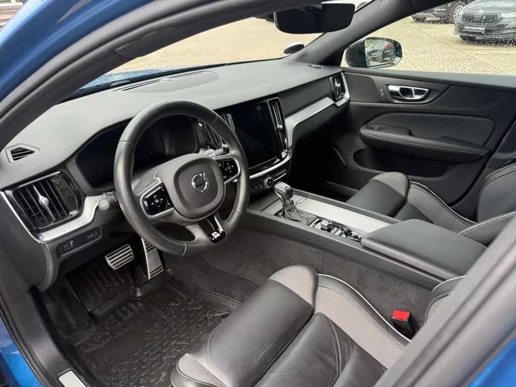 Volvo V60 //  R Design 08/2019-photo-8