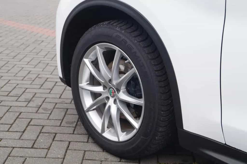 Alfa Romeo Stelvio Q4 *Pano*Navi*Kamera*Blind*SHZ*Front* 04/2019-photo-19