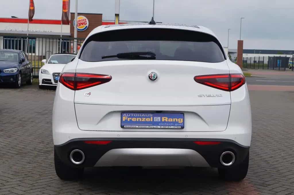 Alfa Romeo Stelvio Q4 *Pano*Navi*Kamera*Blind*SHZ*Front* 04/2019-photo-3