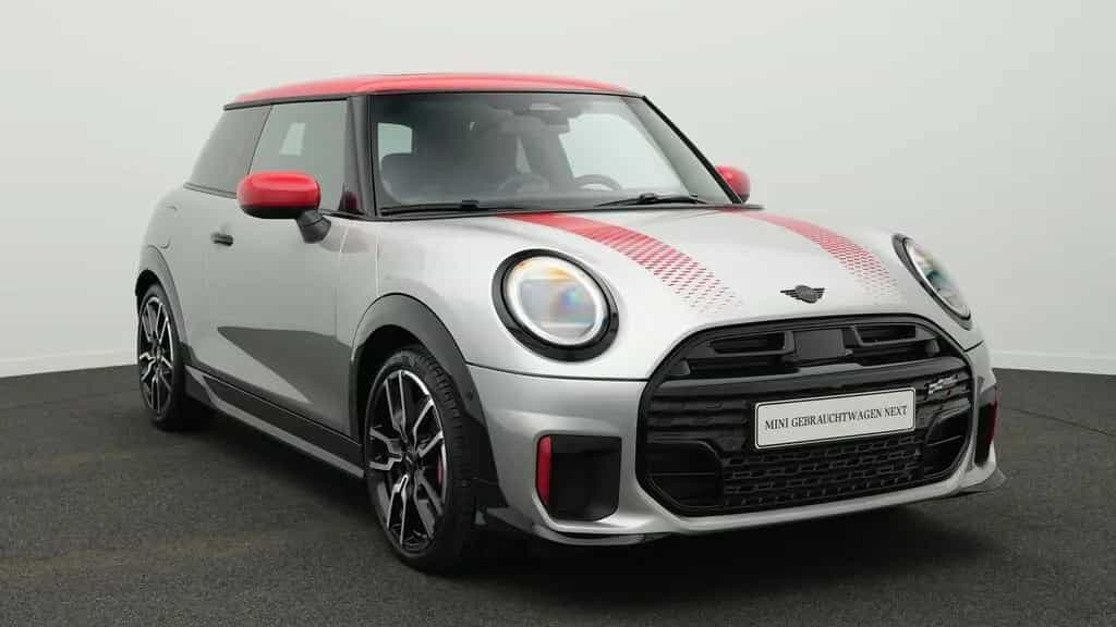 MINI John Cooper Works 05/2025-photo-1