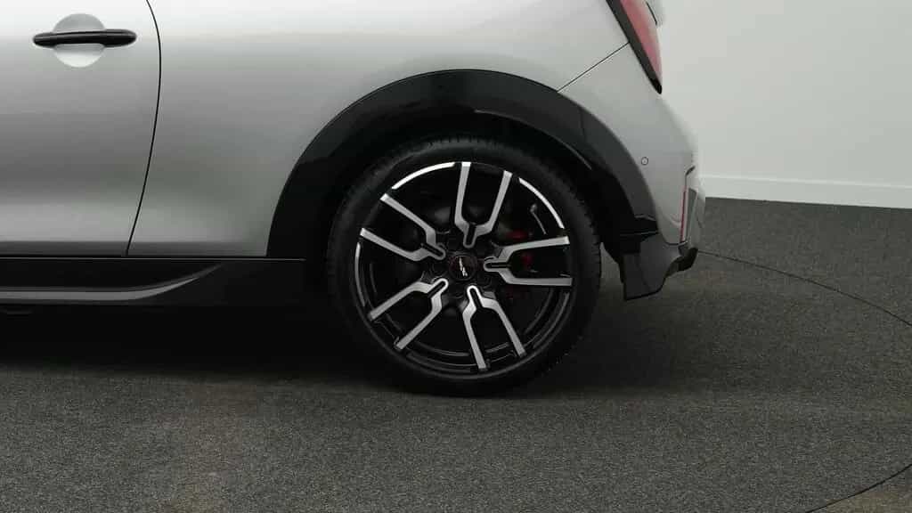 MINI John Cooper Works 05/2025-photo-17