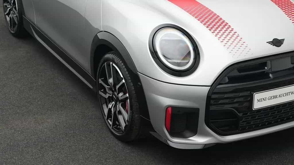 MINI John Cooper Works 05/2025-photo-21