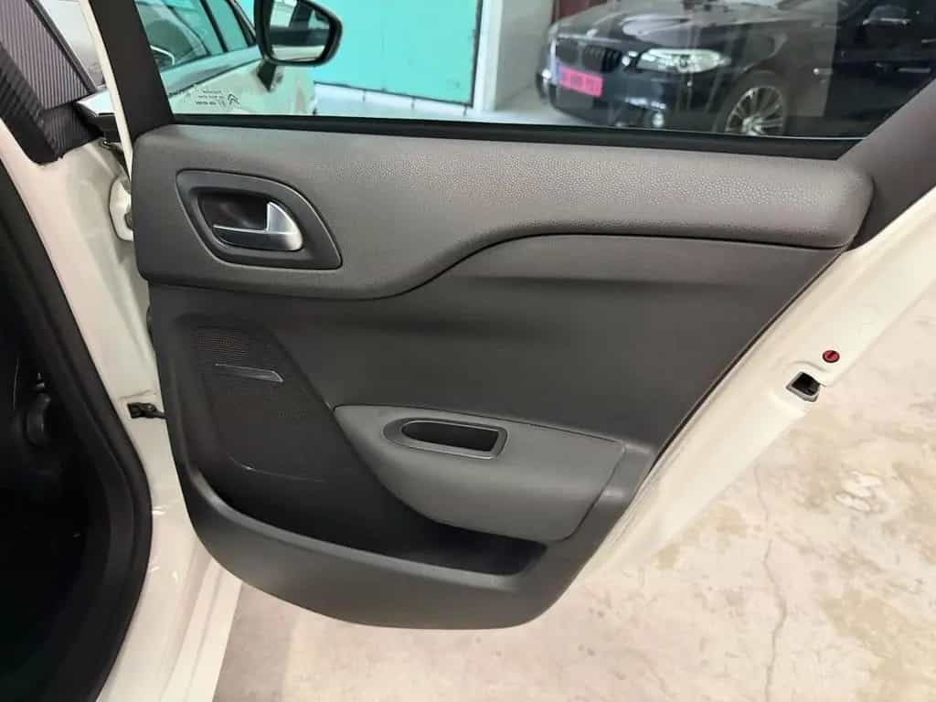 DS Automobiles DS4 Ds DS4 4 1.6 VTi 120 So Chic 12/2011-photo-14