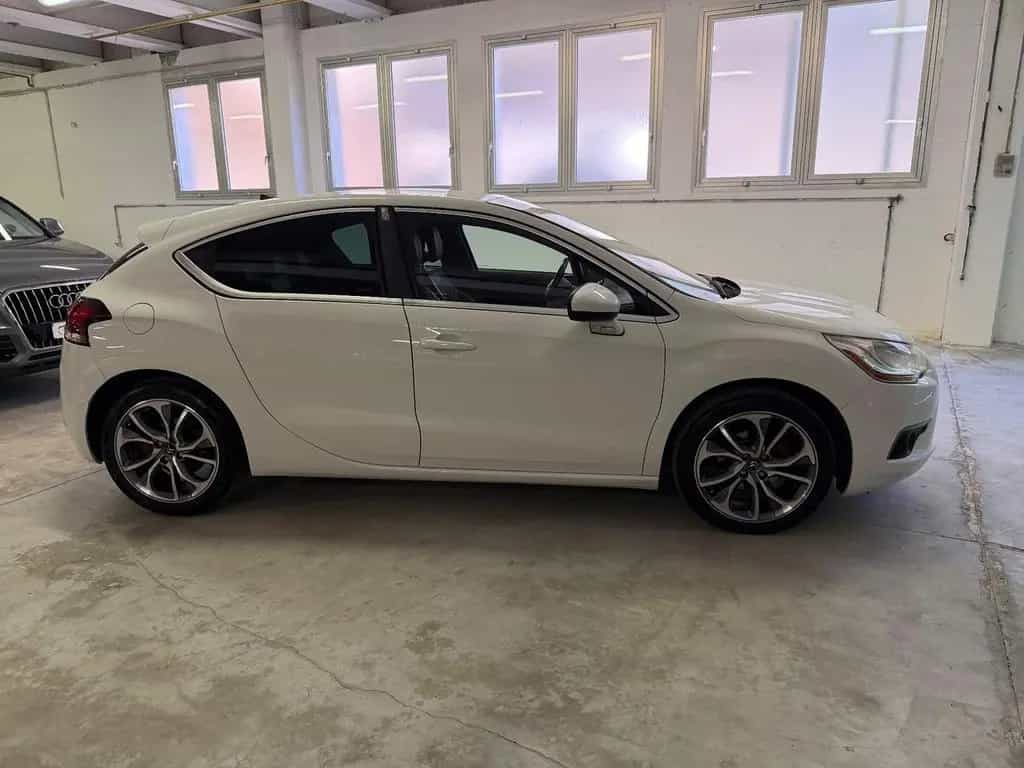 DS Automobiles DS4 Ds DS4 4 1.6 VTi 120 So Chic 12/2011-photo-5