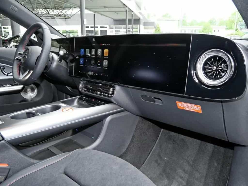 Mercedes-Benz CLA 220 AMG Night Panorama Distronic 360° AHK 05/2026-photo-14