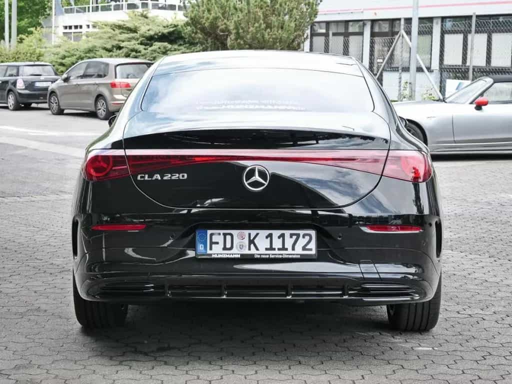 Mercedes-Benz CLA 220 AMG Night Panorama Distronic 360° AHK 05/2026-photo-3