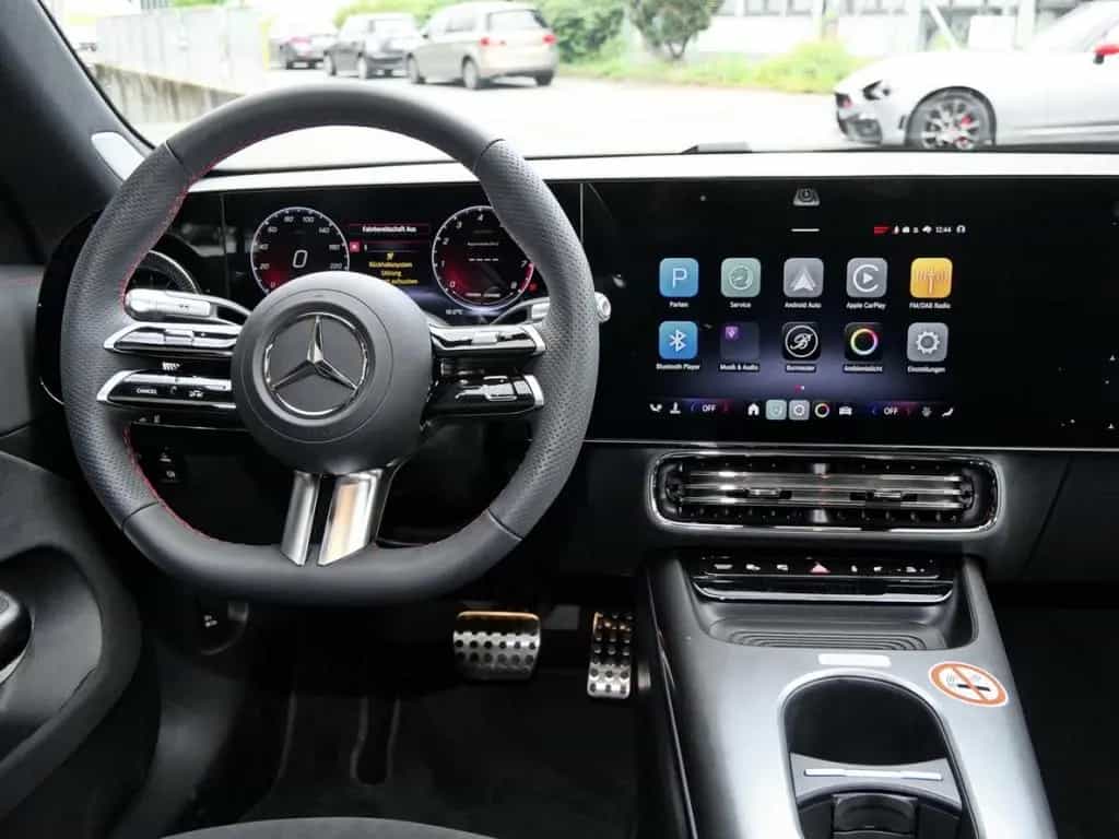 Mercedes-Benz CLA 220 AMG Night Panorama Distronic 360° AHK 05/2026-photo-6