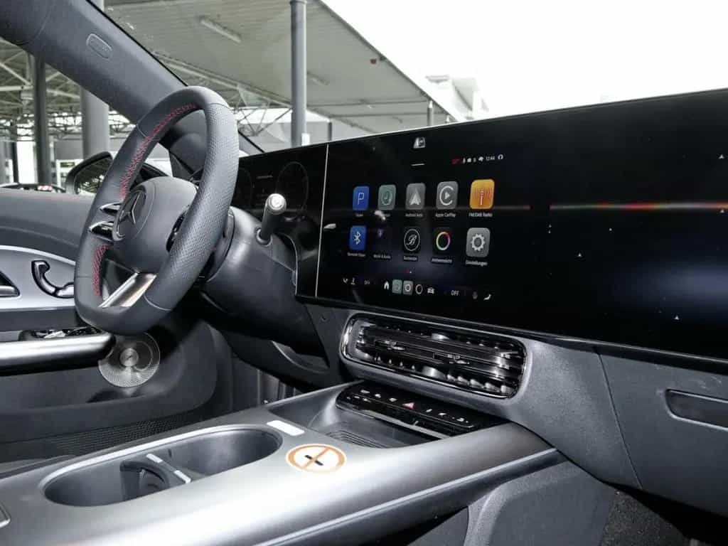 Mercedes-Benz CLA 220 AMG Night Panorama Distronic 360° AHK 05/2026-photo-7