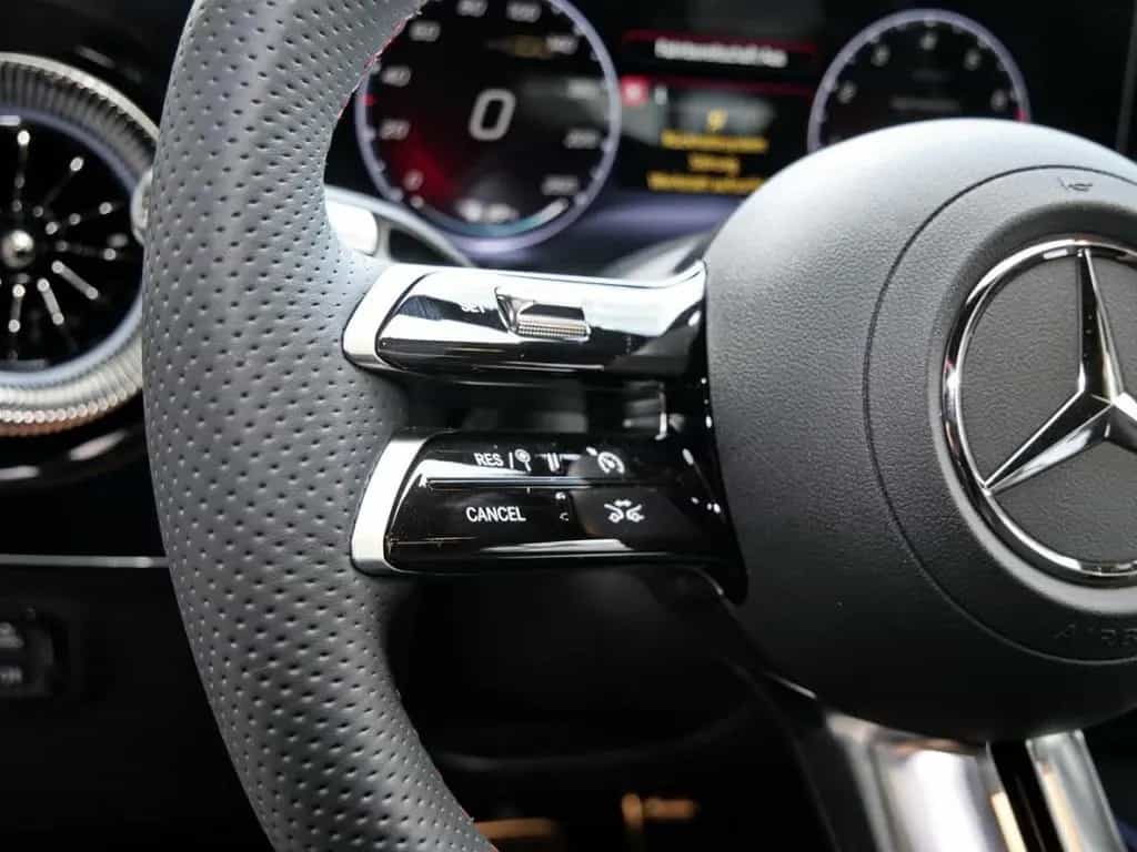 Mercedes-Benz CLA 220 AMG Night Panorama Distronic 360° AHK 05/2026-photo-9