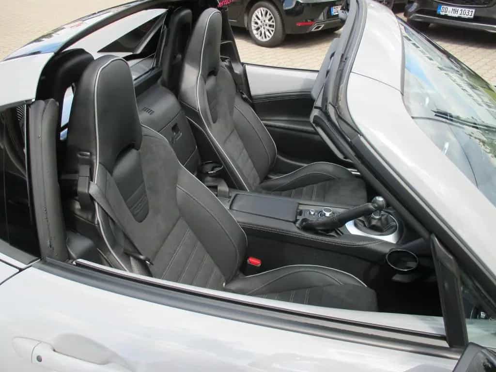 Mazda MX-5 2RHT 1.5L SKYACTIV-G 132 6MT RWD Homura 05/2026-photo-12