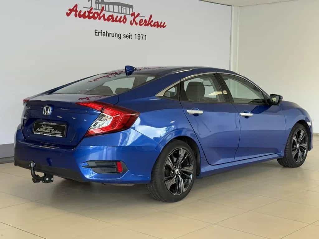 Honda Civic 1.5 i-VTEC Turbo CVT Executive + AHK + 05/2017-photo-11