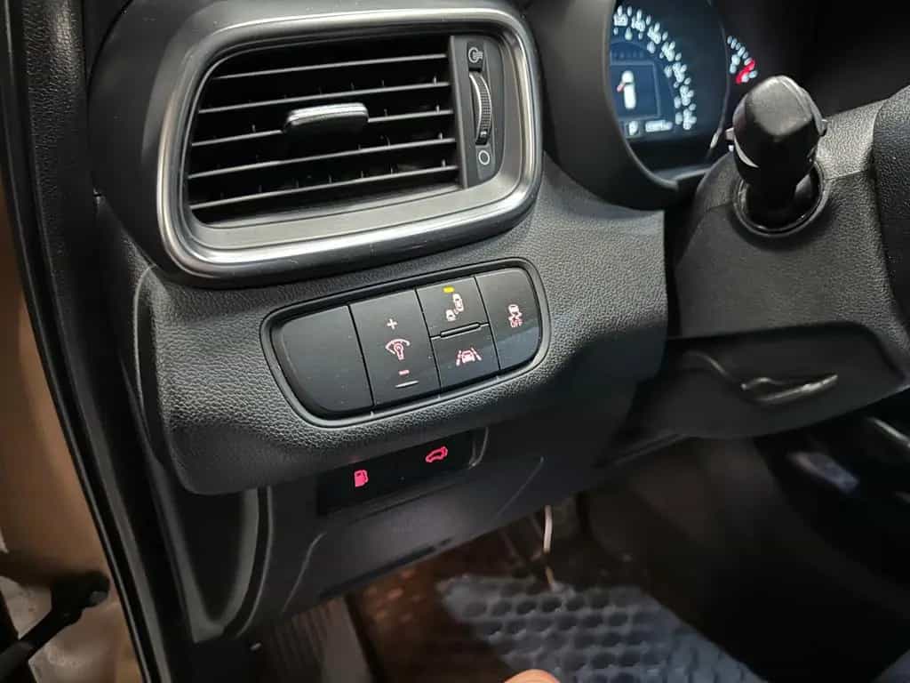 Kia Sorento Platinum Edition 4WD *AHK*PANORAMA*360* 05/2017-photo-19
