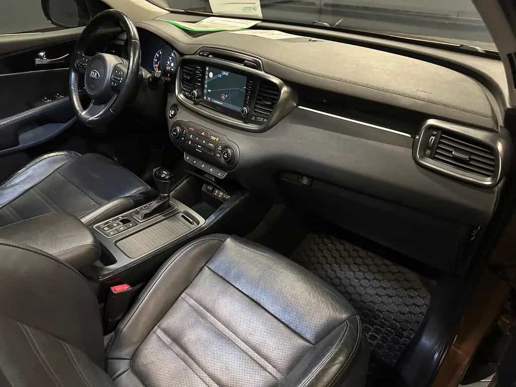 Kia Sorento Platinum Edition 4WD *AHK*PANORAMA*360* 05/2017-photo-2