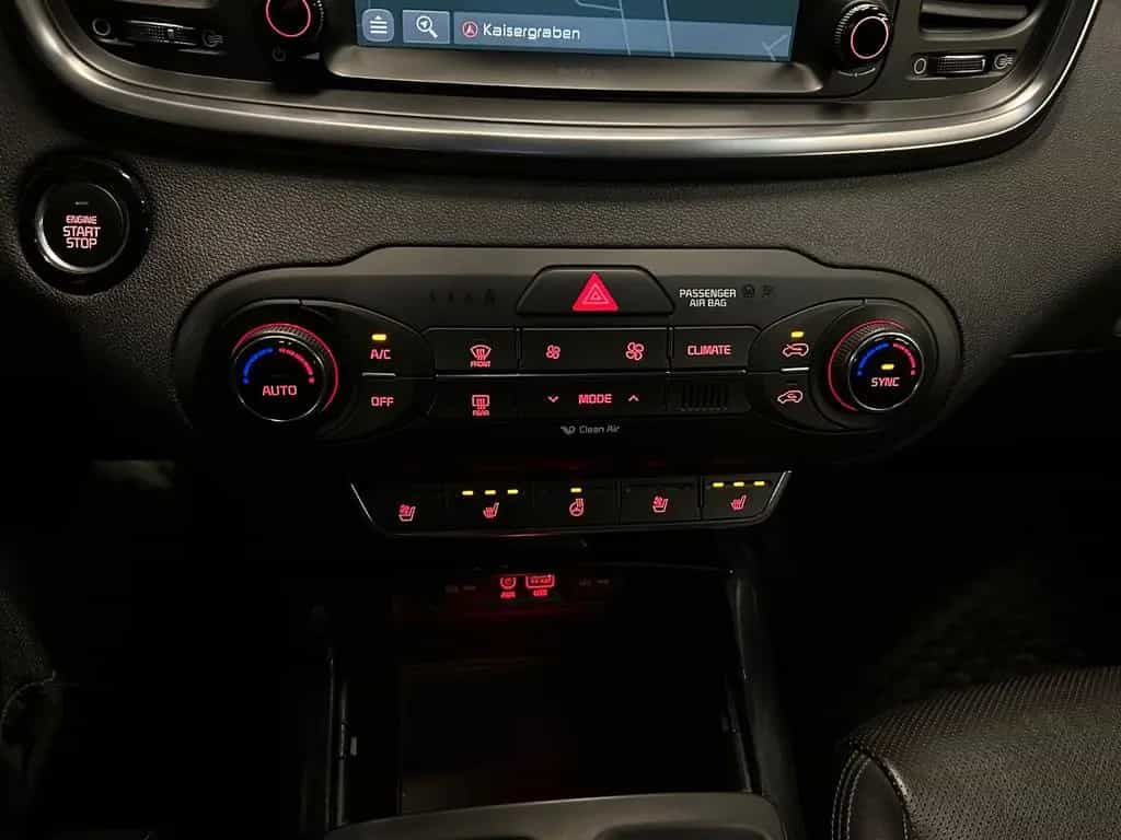 Kia Sorento Platinum Edition 4WD *AHK*PANORAMA*360* 05/2017-photo-23