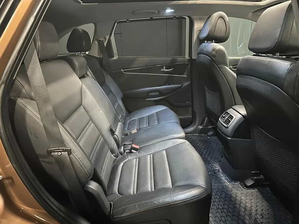 Kia Sorento Platinum Edition 4WD *AHK*PANORAMA*360* 05/2017-photo-31