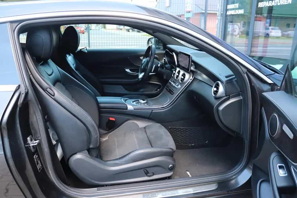Mercedes-Benz C 200 Coupe 4Matic AMG Navi Kamera SHZ Alcantara 09/2018-photo-13