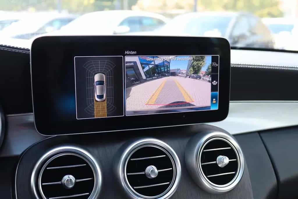 Mercedes-Benz C 200 Coupe 4Matic AMG Navi Kamera SHZ Alcantara 09/2018-photo-22