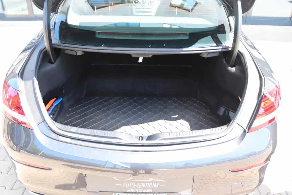 Mercedes-Benz C 200 Coupe 4Matic AMG Navi Kamera SHZ Alcantara 09/2018-photo-23
