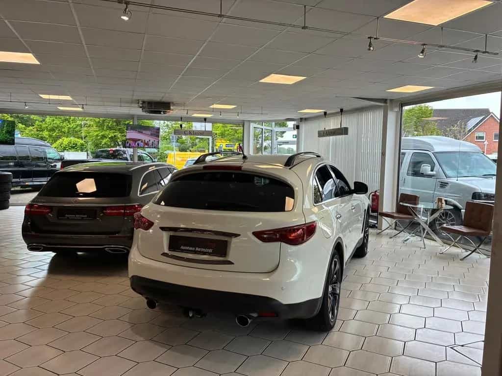 Infiniti QX70 30d GT Premium - AWD 04/2015-photo-16
