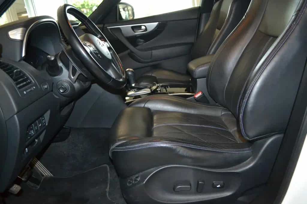 Infiniti QX70 30d GT Premium - AWD 04/2015-photo-3