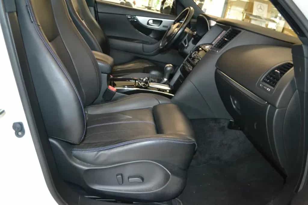 Infiniti QX70 30d GT Premium - AWD 04/2015-photo-8