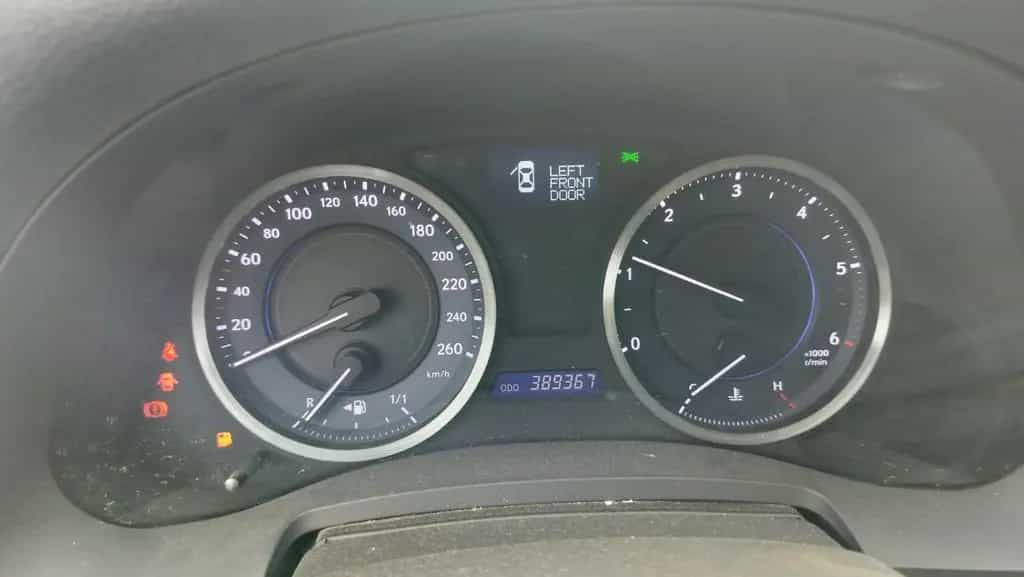Lexus IS 200 200d Executive Line 12/2013-photo-6