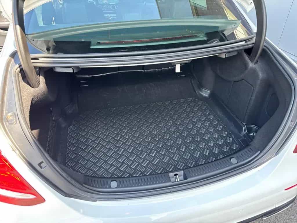 Mercedes-Benz E 200 Avantgarde*Sport*LED*Widescreen*Kamera* 09/2019-photo-14