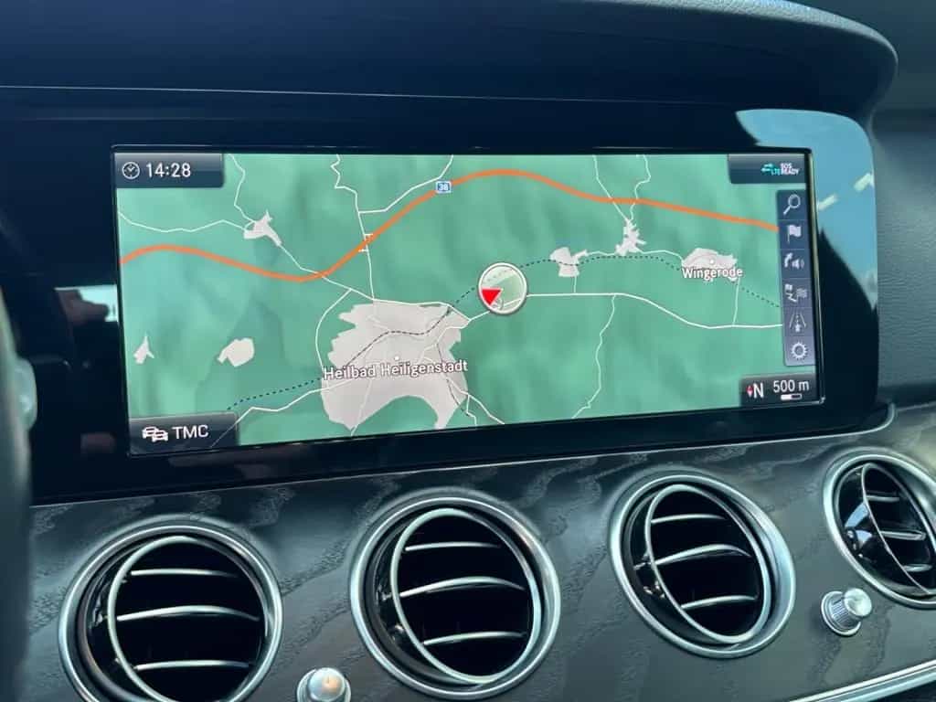 Mercedes-Benz E 200 Avantgarde*Sport*LED*Widescreen*Kamera* 09/2019-photo-9