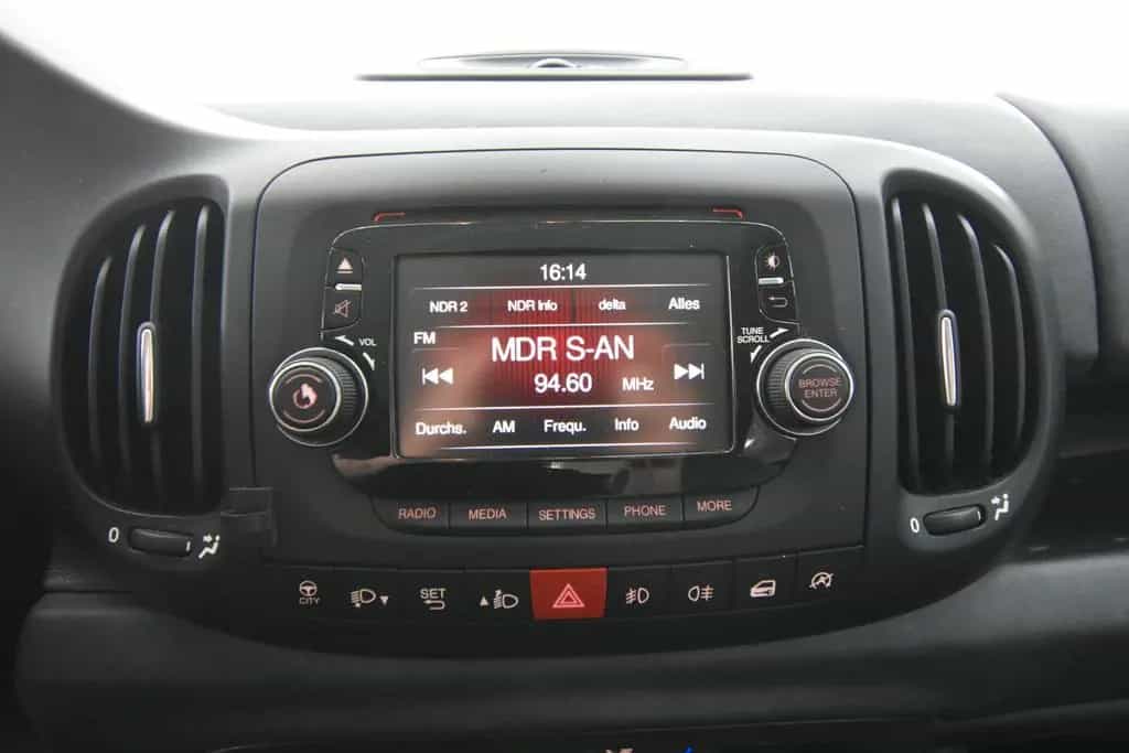 Fiat 500L Lounge Bluetooth Panorama-Dach AHK Klima 08/2013-photo-23
